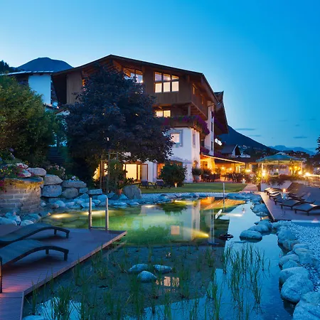 Sporthotel Cristall-3